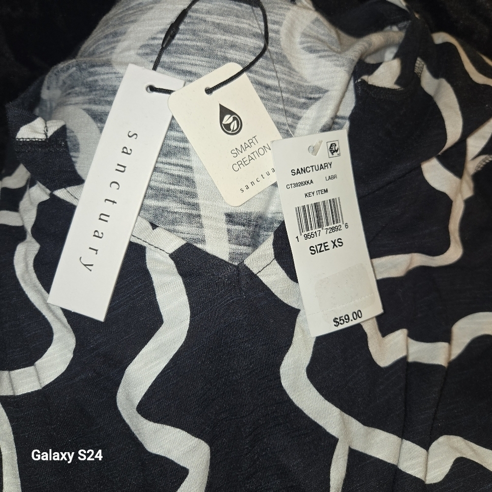 Saintuary Abstract Pull Over V Neck Blouse Size:XS - Picture 4 of 4